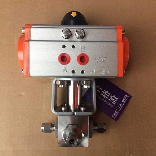 氣動三通卡套球閥